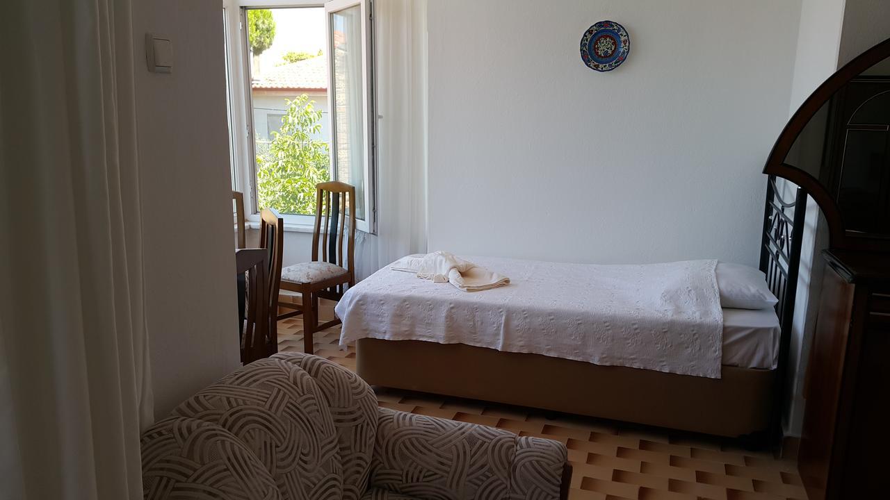 Ayvalik Pansiyon Exterior foto